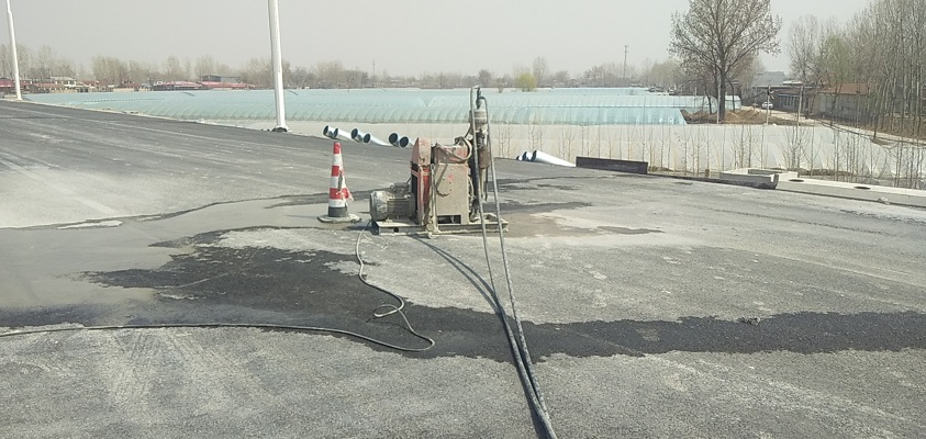 定南道路回填土下沉注浆